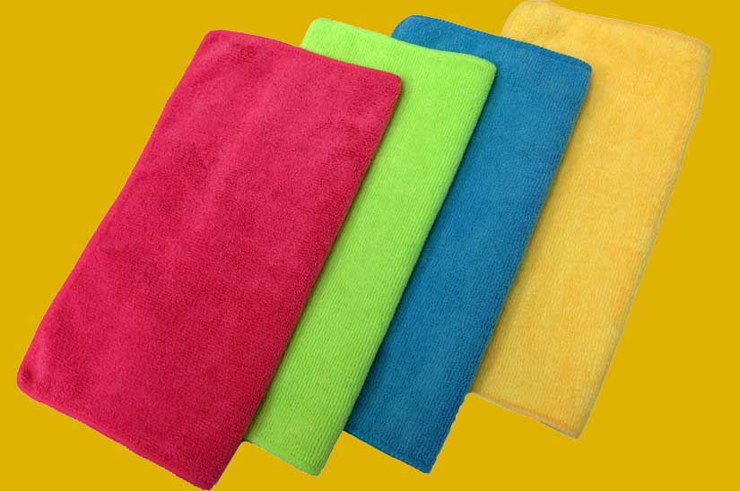 Soft microfiber cloth for dusting and polishing.